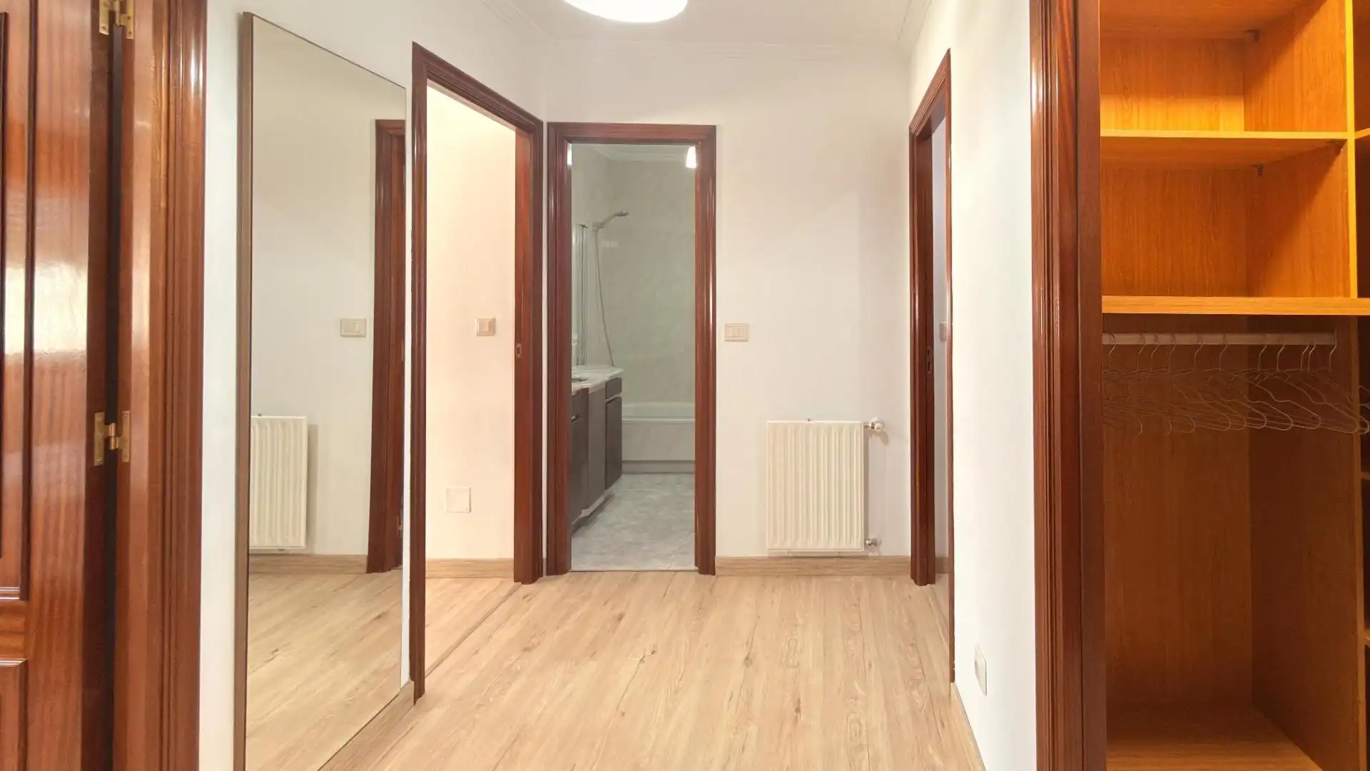 Flat with terrace to rent in Calle de Ourense, imagen 8