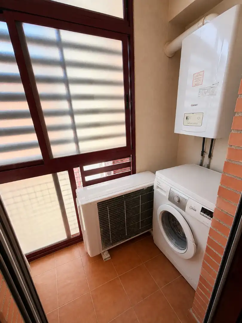 Balcony of Flat for sale in Alcorcón  with Air Conditioner, Heating and Parquet flooring