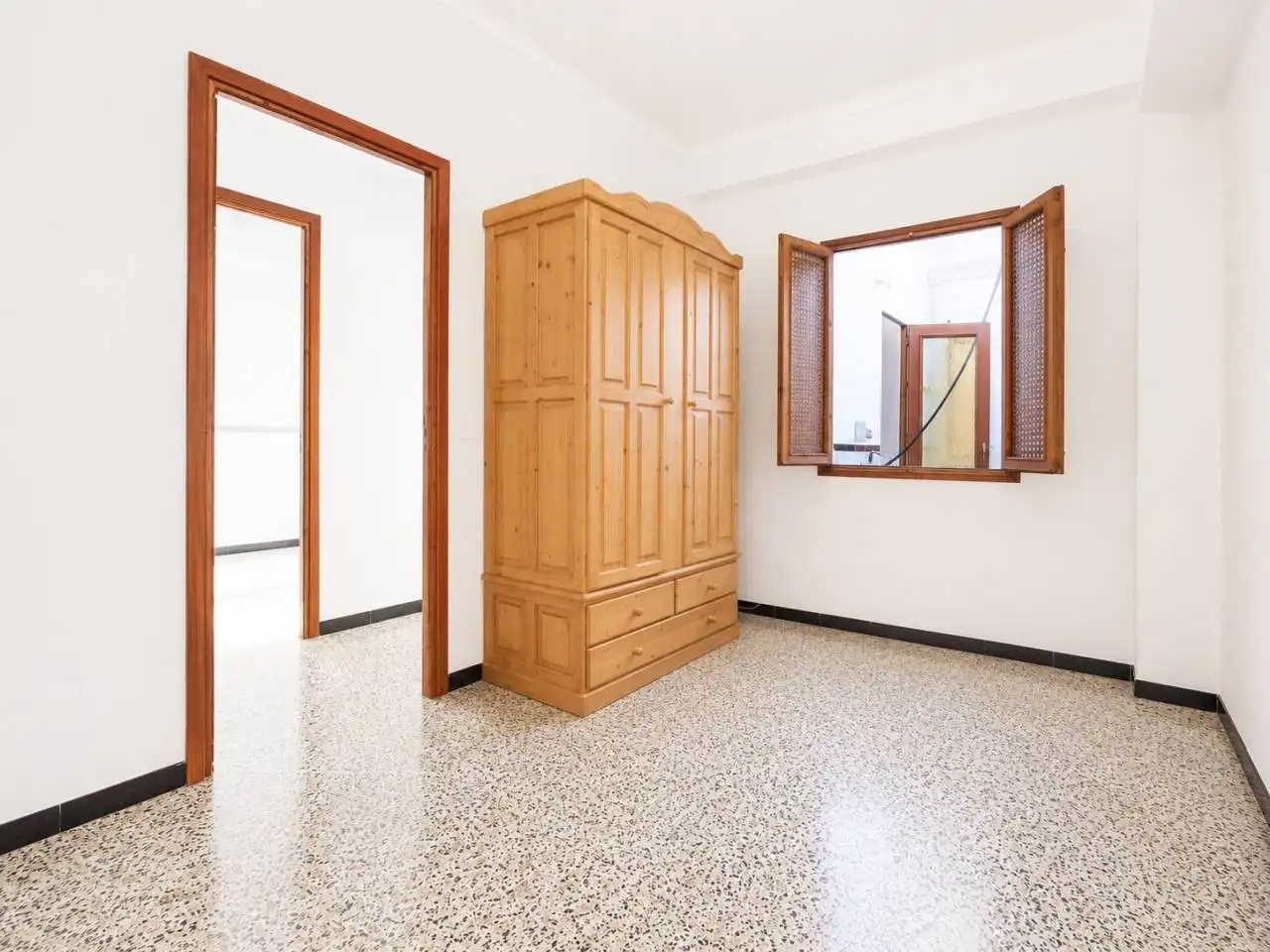 Flat with terrace for sale in Gran Via de Colom, imagen 6