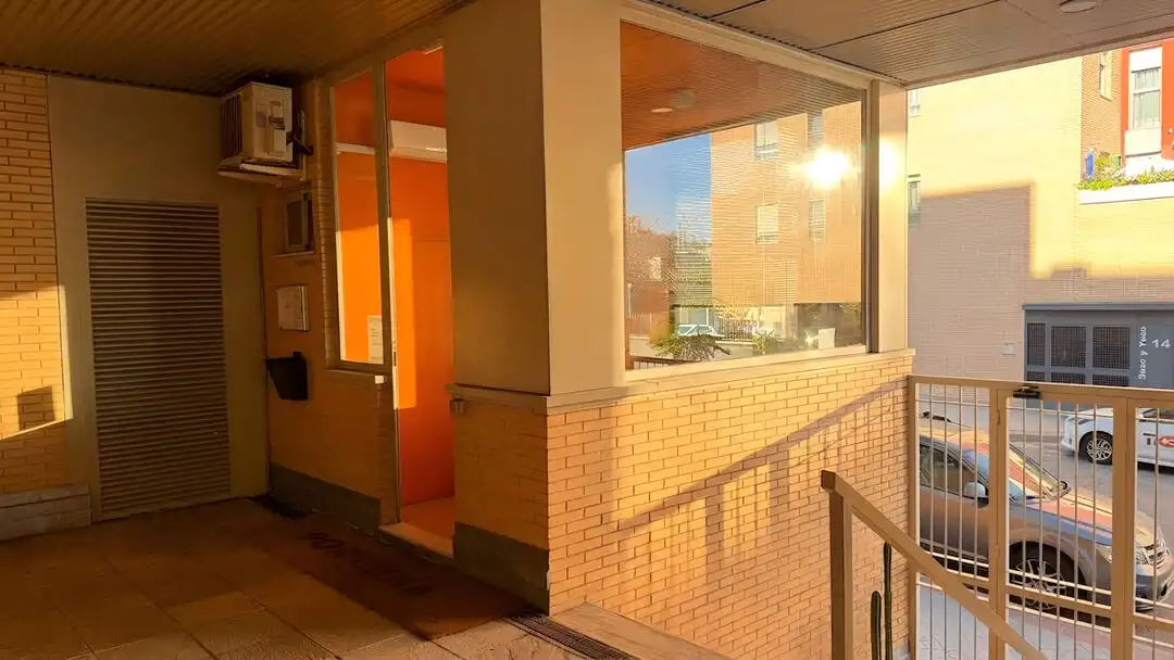 Piso de alquiler en Madrid con Aire acondicionado, Calefacción y Jardín privado
