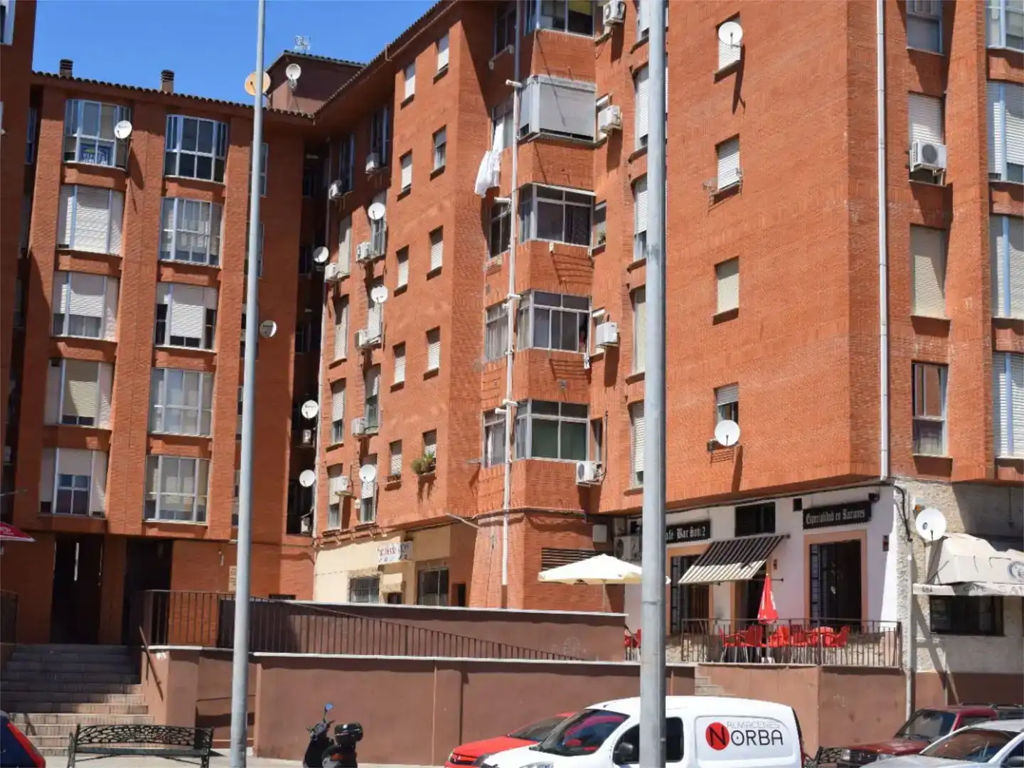 Vista exterior de Pis en venda en Cáceres amb Aire condicionat