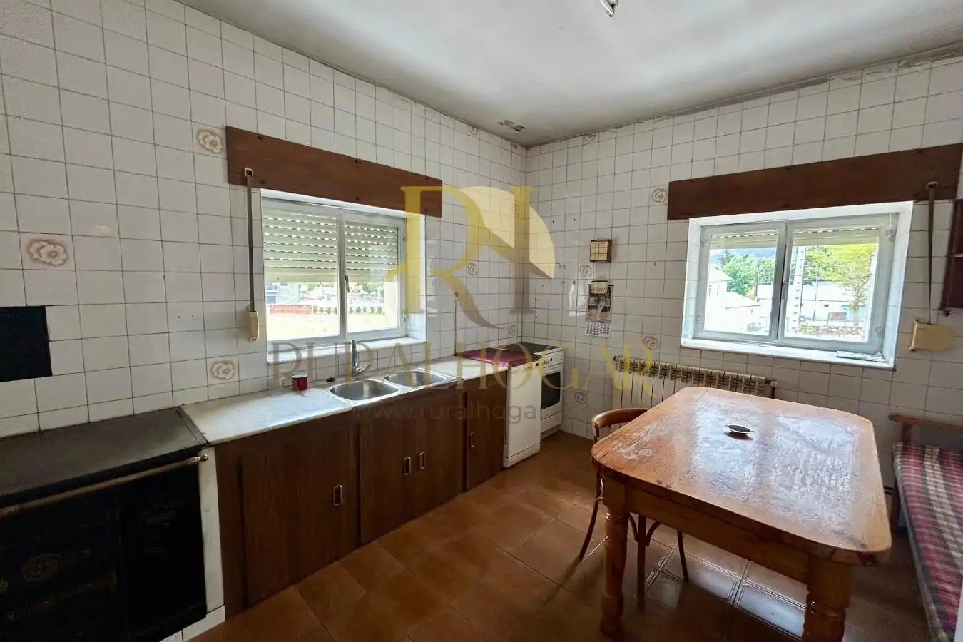 Cocina de Casa adosada en venta en Cabrillanes con Calefacción, Jardín privado y Amueblado