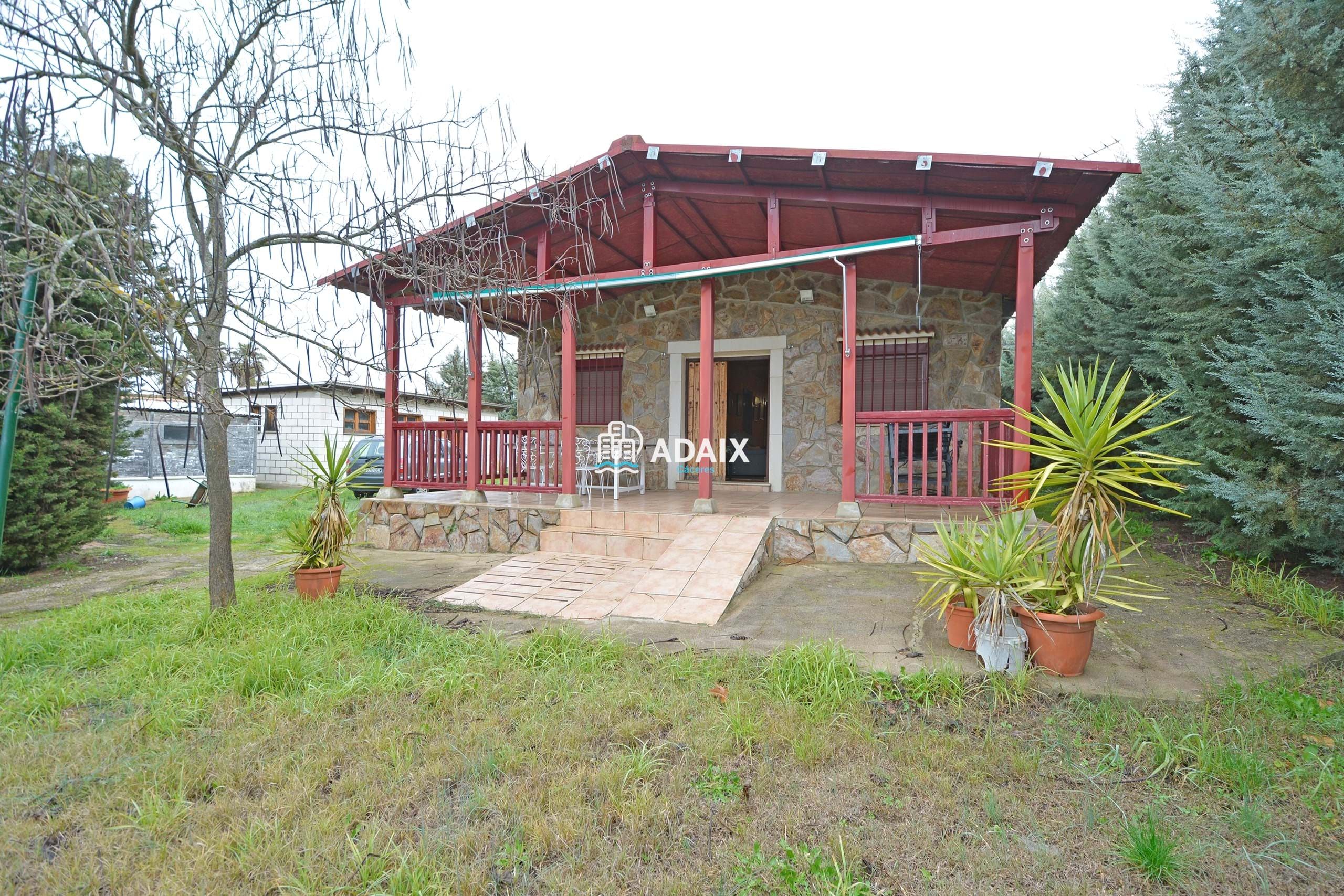 Exterior view of House or chalet for sale in Cáceres Capital