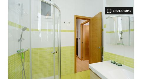 Foto 4 de Habitació a Alhóndiga, Bilbao