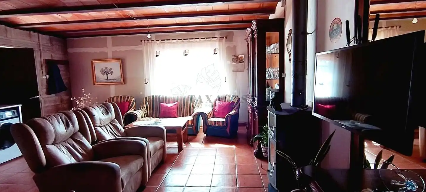 Casa con jardín en venta en Camarles, imagen 8