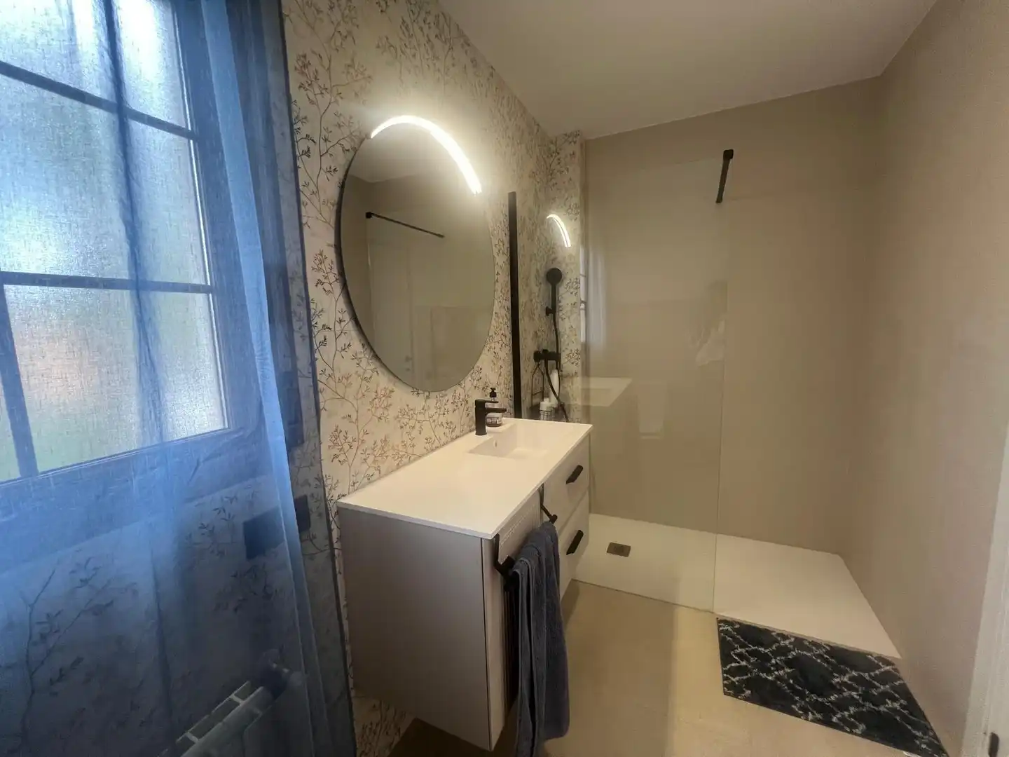 Bathroom of Houses for sale in El Pilar 