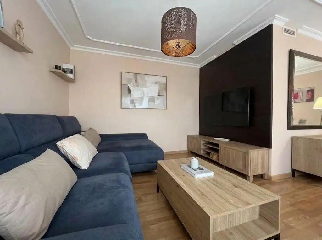 Living room of Flat for sale in Algeciras  with Air Conditioner and Balcony
