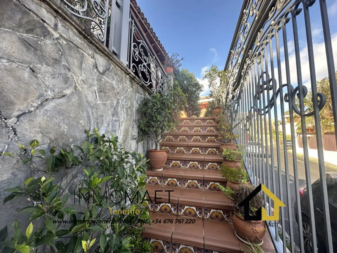 Vista exterior de Casa o chalet en venta en Icod de los Vinos con Aire acondicionado, Calefacción y Jardín privado