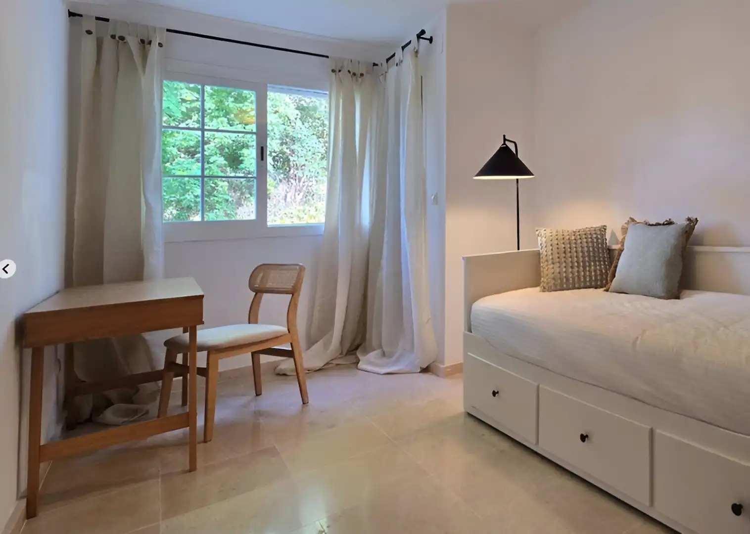 Bedroom of Apartments for sale in Marbella  with Air Conditioner, Heating and Terrace