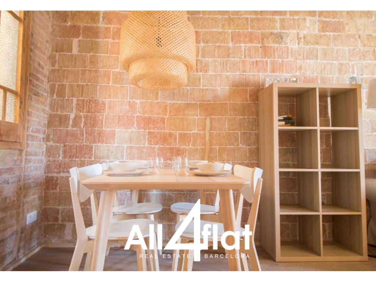 Dining room of Flat to rent in  Barcelona Capital  with Air Conditioner, Heating and Parquet flooring