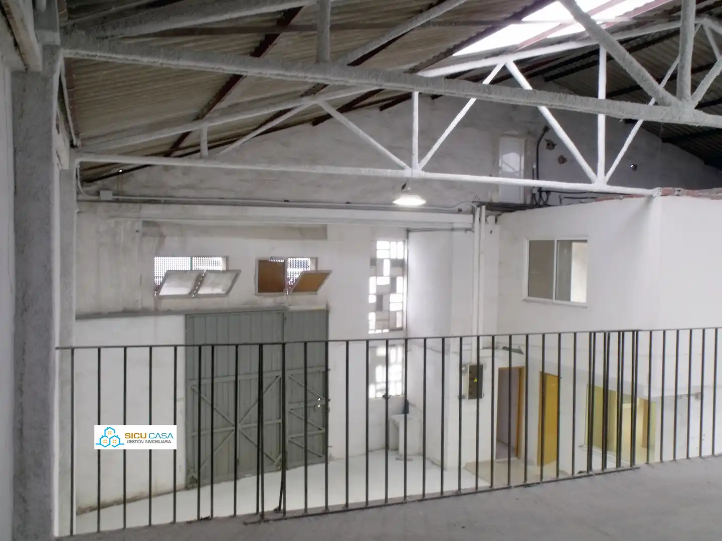 Industrial building for sale in Avenida Zodiaco, imagen 17