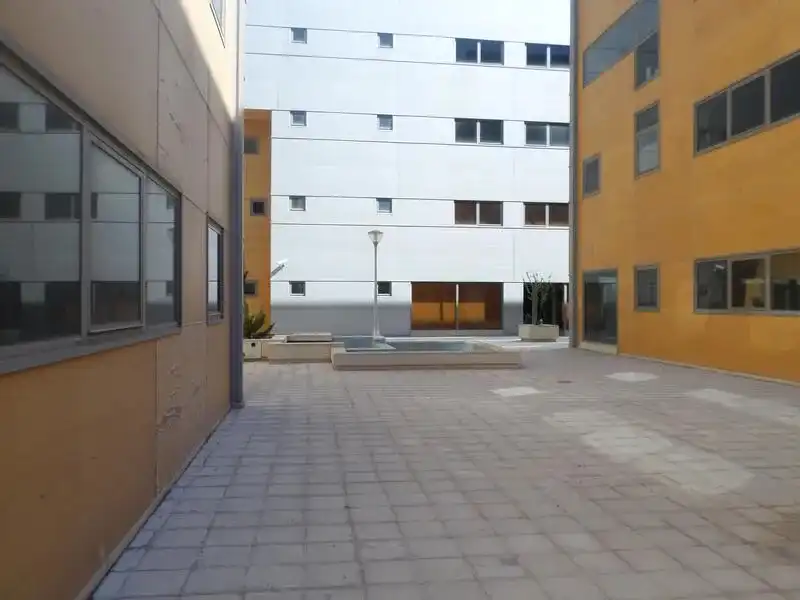 Gewerbefläche zum Verkauf in Calle de Francisco Aritio, imagen 5