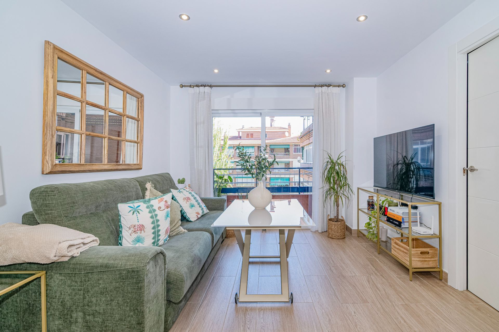 Sala d'estar de Pis en venda en  Granada Capital amb Aire condicionat, Calefacció i Terrassa