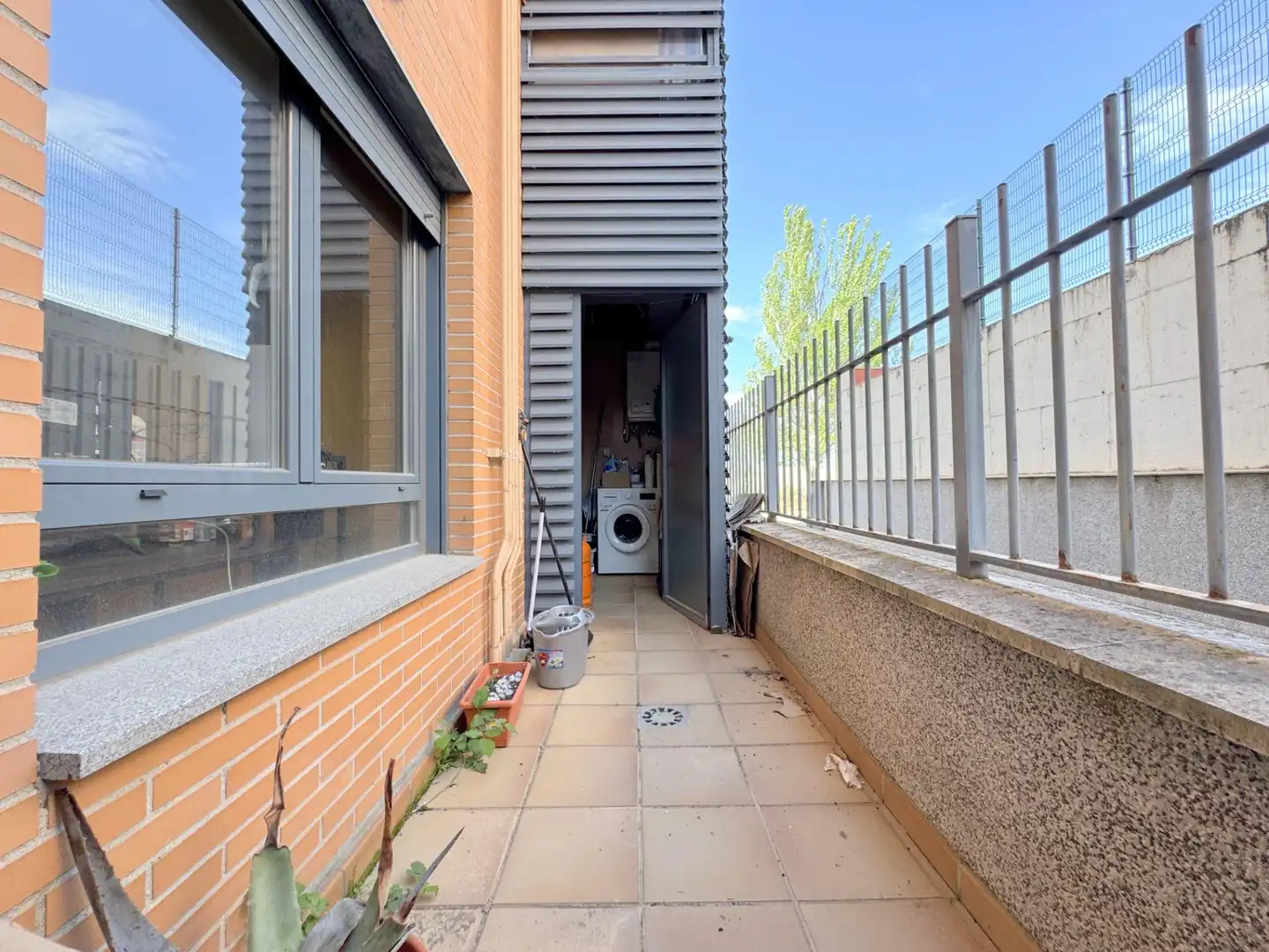 Vista exterior de Piso en venta en Ávila con Calefacción, Jardín privado y Terraza