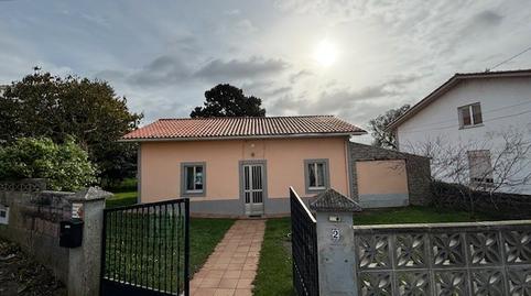 Foto 2 de Casa o chalet en venta en A Gándara, Narón