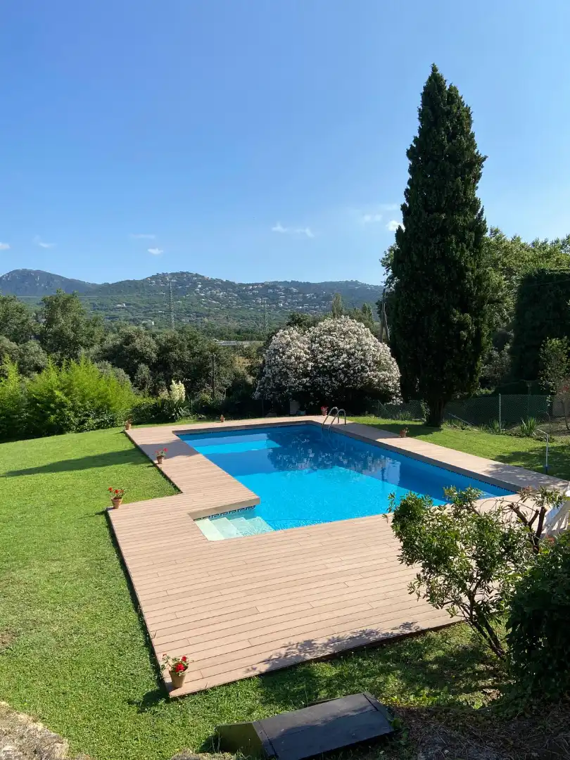 Piscina de Finca rústica en venda en Santa Cristina d'Aro amb Aire condicionat, Calefacció i Jardí privat