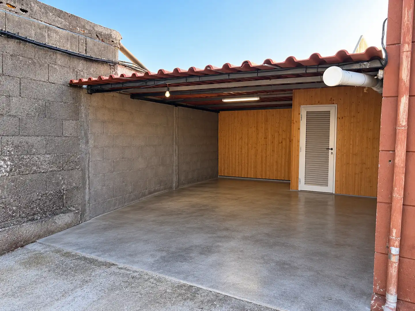 Aparcament de Casa adosada en venda en Redondela, Pontevedra