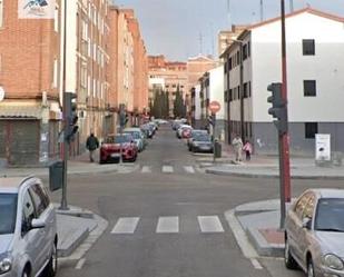 Vista exterior de Pis en venda en Valladolid Capital amb Terrassa i Balcó