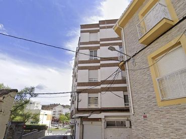 Piso con ascensor en venta en Calle AZAHAR
