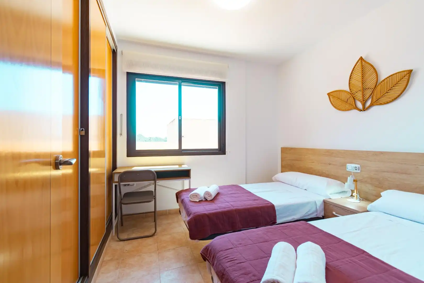 Dormitori de Apartament en venda en Águilas amb Aire condicionat, Terrassa i Moblat