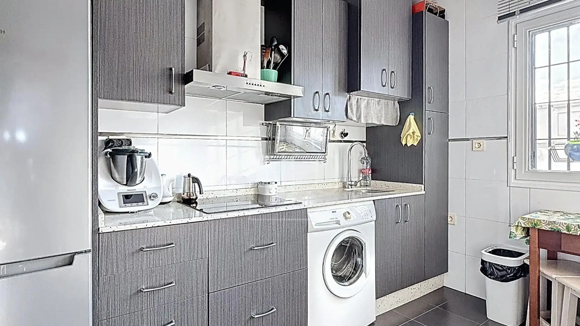 Piso en venta en Calle ALAMOS LOS, Avda. De los Ogíjares