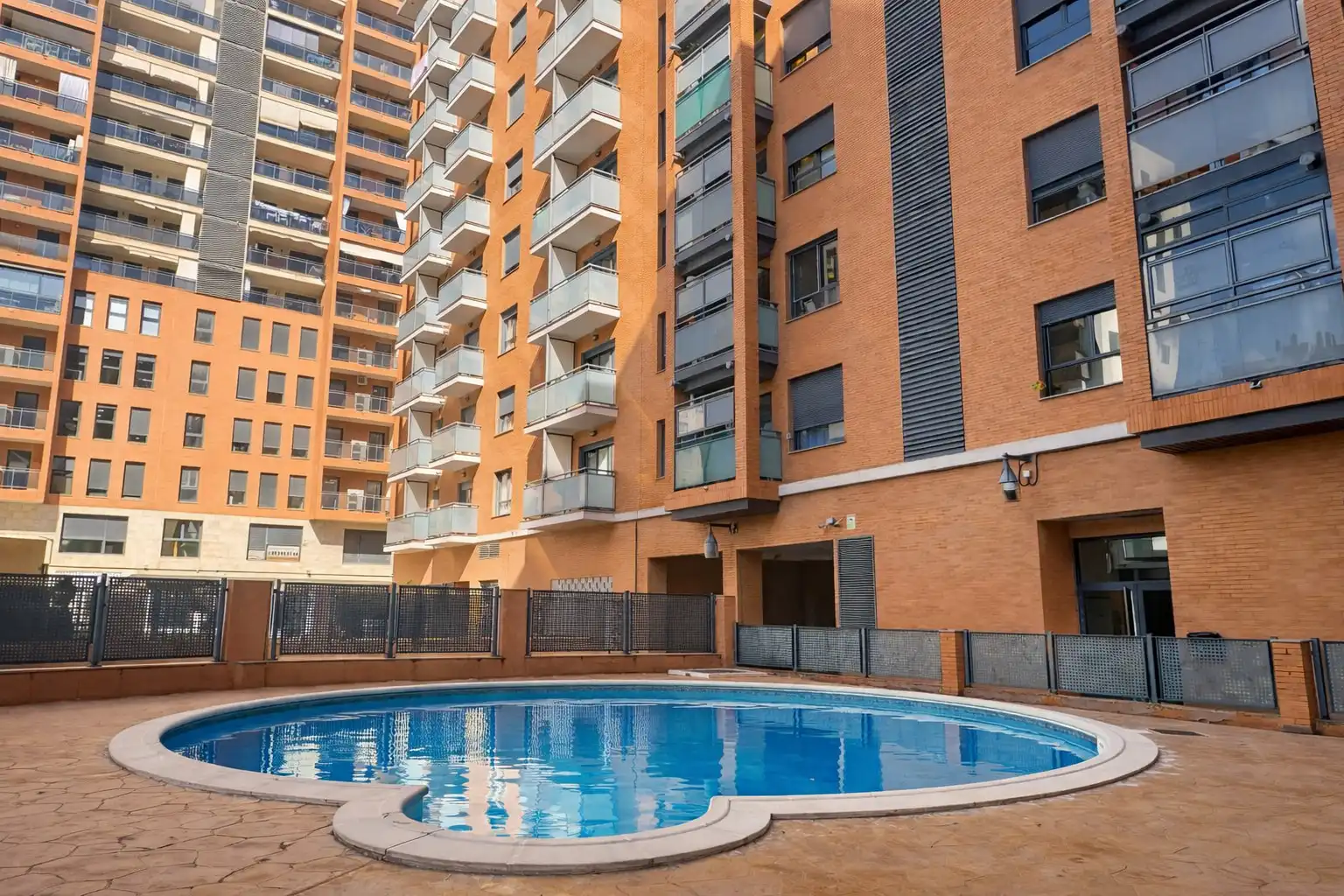 Piscina de Pis en venda en Valencia amb Aire condicionat, Calefacció i Parquet