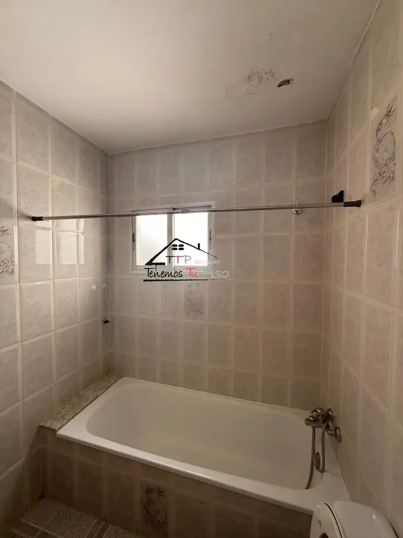 Baño de Piso en venta en Benicarló con Trastero y Amueblado