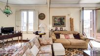 Living room of Flat for sale in  Barcelona Capital  with Heating and Balcony