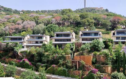 Vista exterior de Casa o xalet en venda en  Barcelona Capital amb Aire condicionat, Terrassa i Piscina