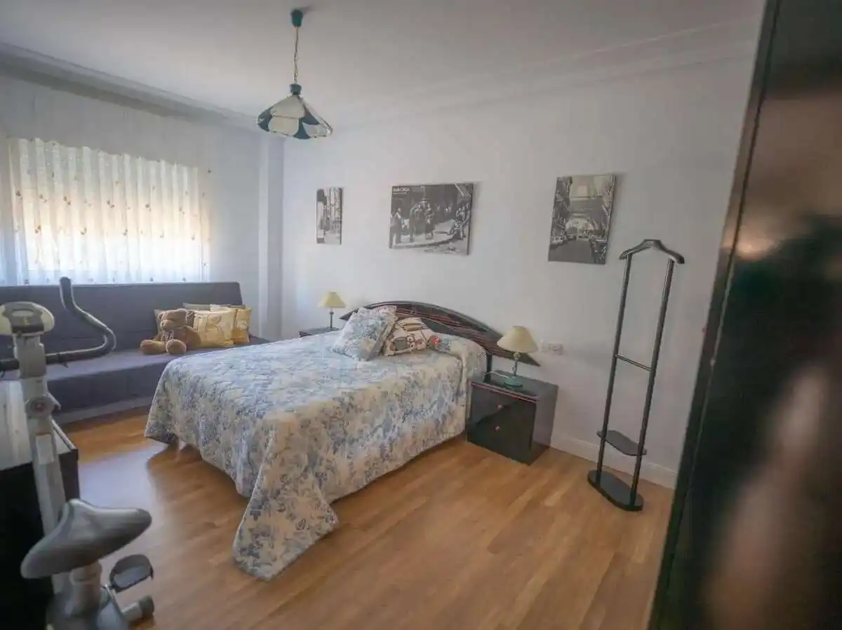 Dormitori de Casa o xalet en venda en Zaragoza amb Aire condicionat, Calefacció i Jardí privat