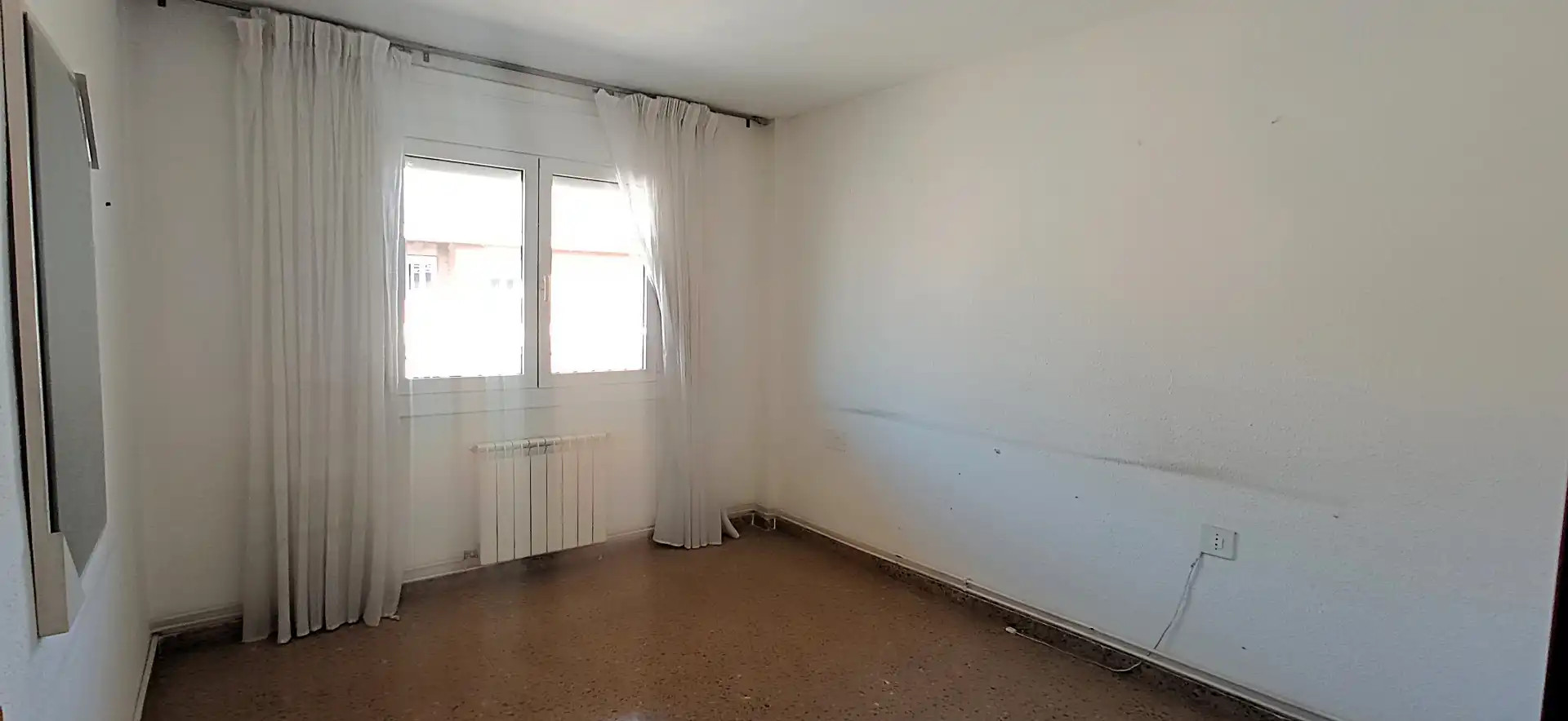 Habitación de Ático en venta en Cerdanyola del Vallès con Calefacción y Balcón