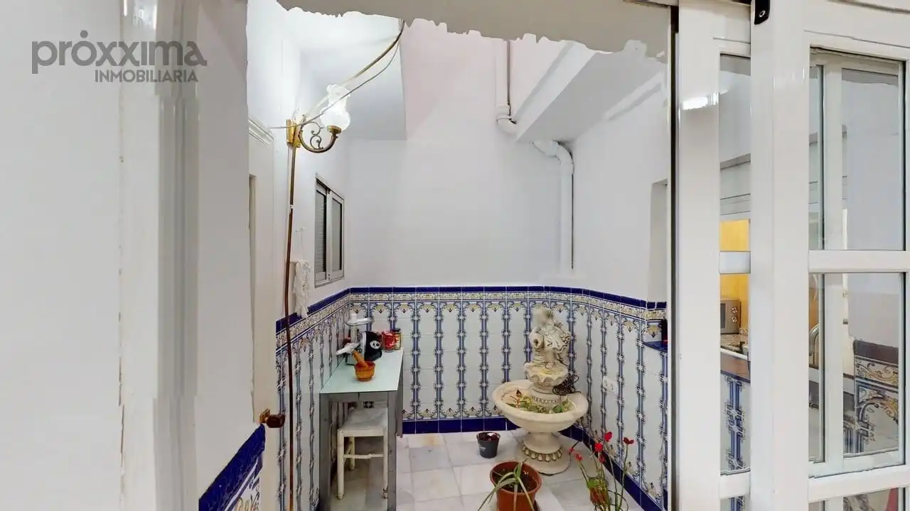 Bathroom of Detached homes for sale in Sevilla  with Air Conditioner, Terrace and Storage room