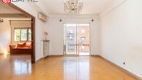 Living room of Flat for sale in  Madrid Capital  with Air Conditioner, Heating and Parquet flooring