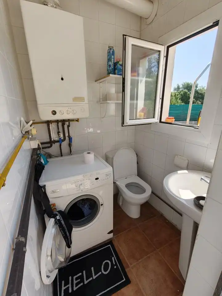 Bany de Casa o xalet en venda en Caldes de Malavella amb Aire condicionat, Calefacció i Jardí privat