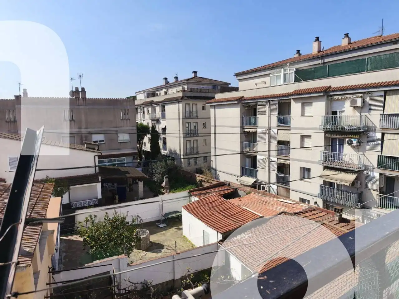 Vista exterior de Piso en venta en Parets del Vallès con Balcón