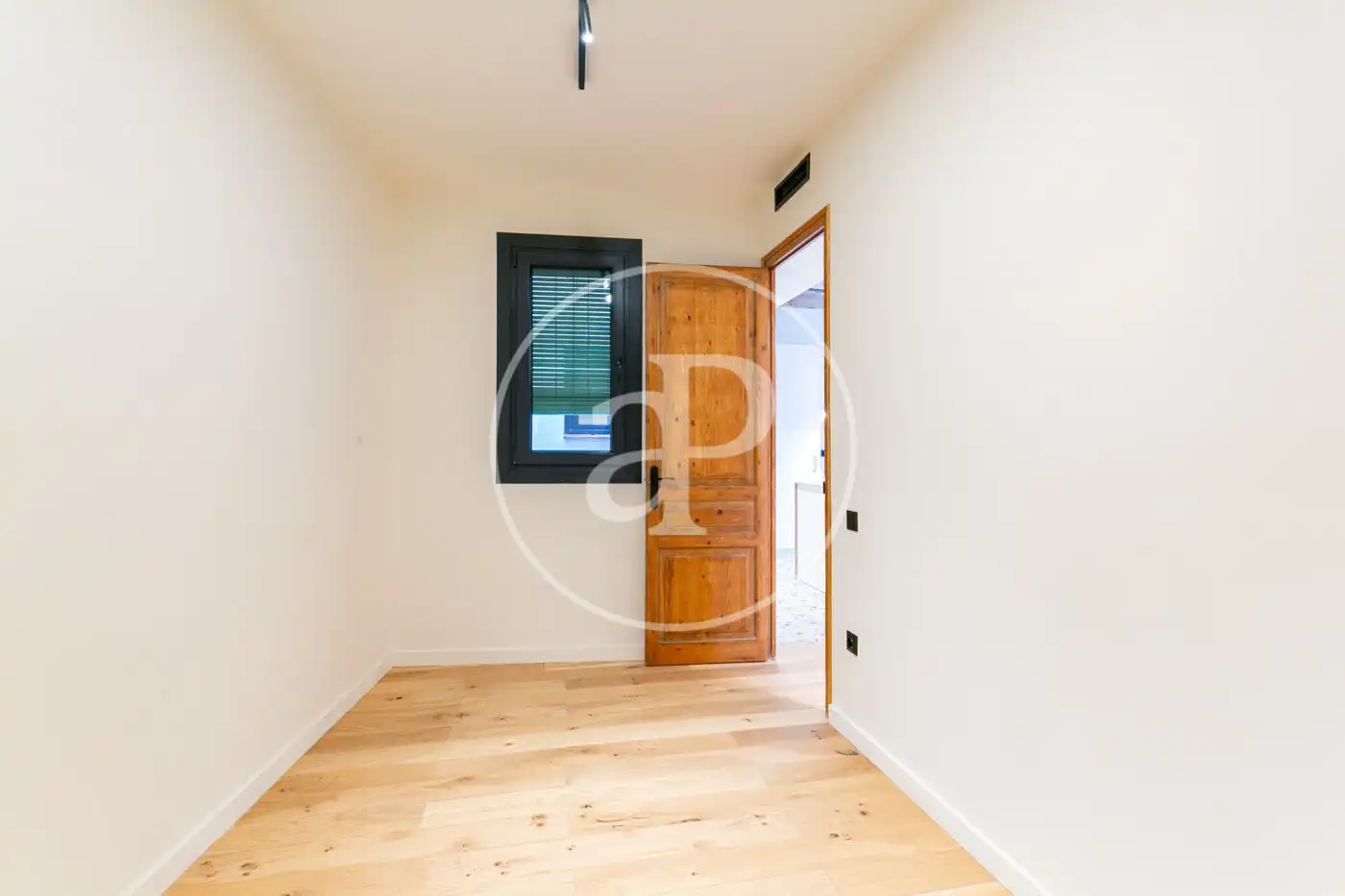 Piso en venta en Barcelona con Aire acondicionado, Calefacción y Balcón
