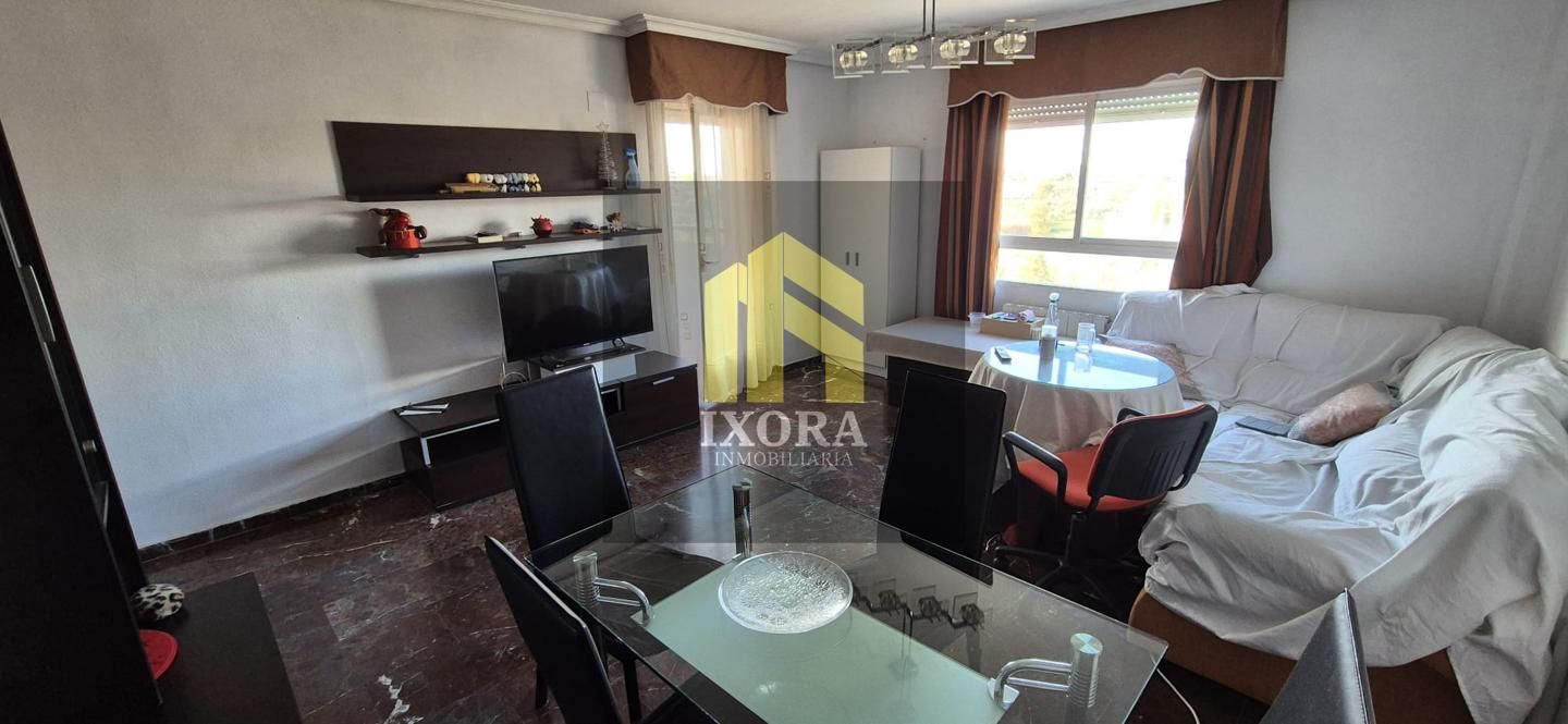 Exterior view of Flat for sale in Linares  with Air Conditioner, Terrace and Furnished