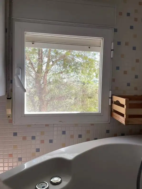 Baño de Casa o chalet en venta en Almiserà con Aire acondicionado, Calefacción y Jardín privado