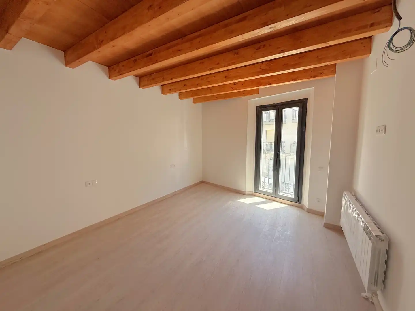 Sala d'estar de Casa adosada en venda en Manlleu amb Calefacció, Parquet i Forn