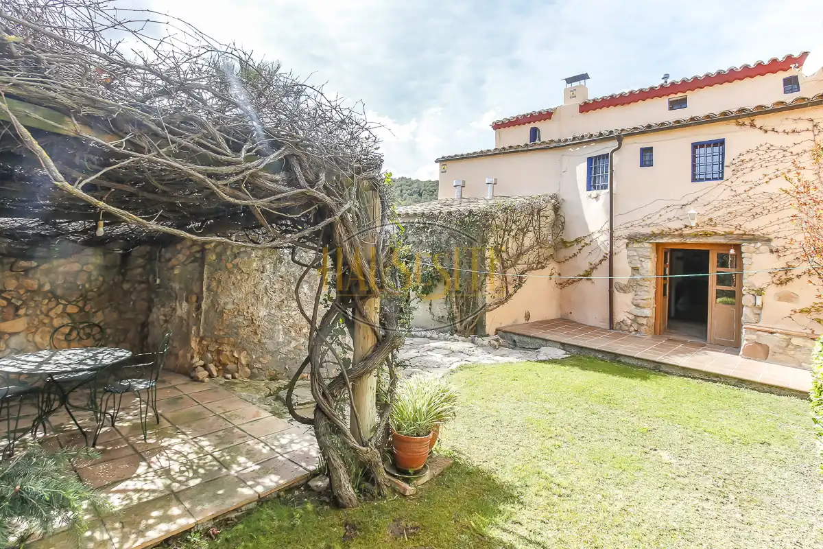 Casa rústica amb terrassa en venda a Torrelles de Foix, imagen 50