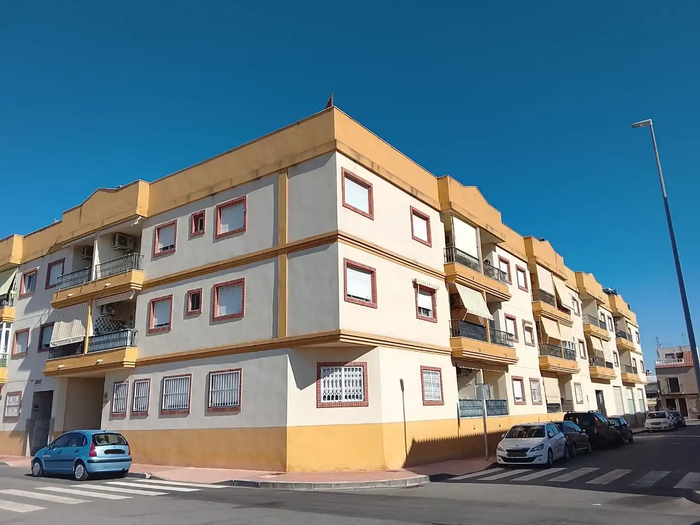 Vista exterior de Pis de lloguer en San Isidro amb Aire condicionat, Calefacció i Moblat