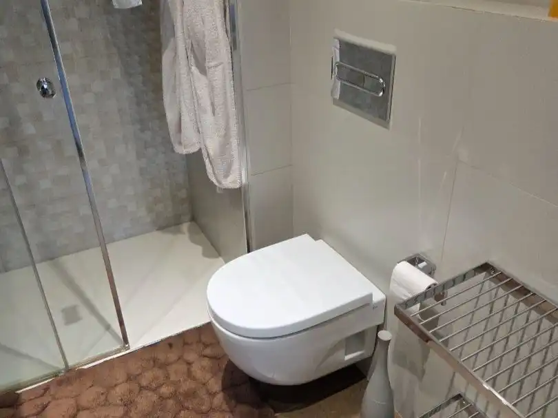 Baño de Piso en venta en Reus con Aire acondicionado, Terraza y Balcón