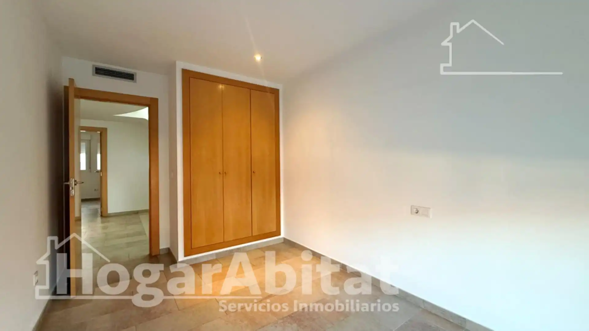 Adossat amb terrassa en venda a Calle les Germanías, imagen 19