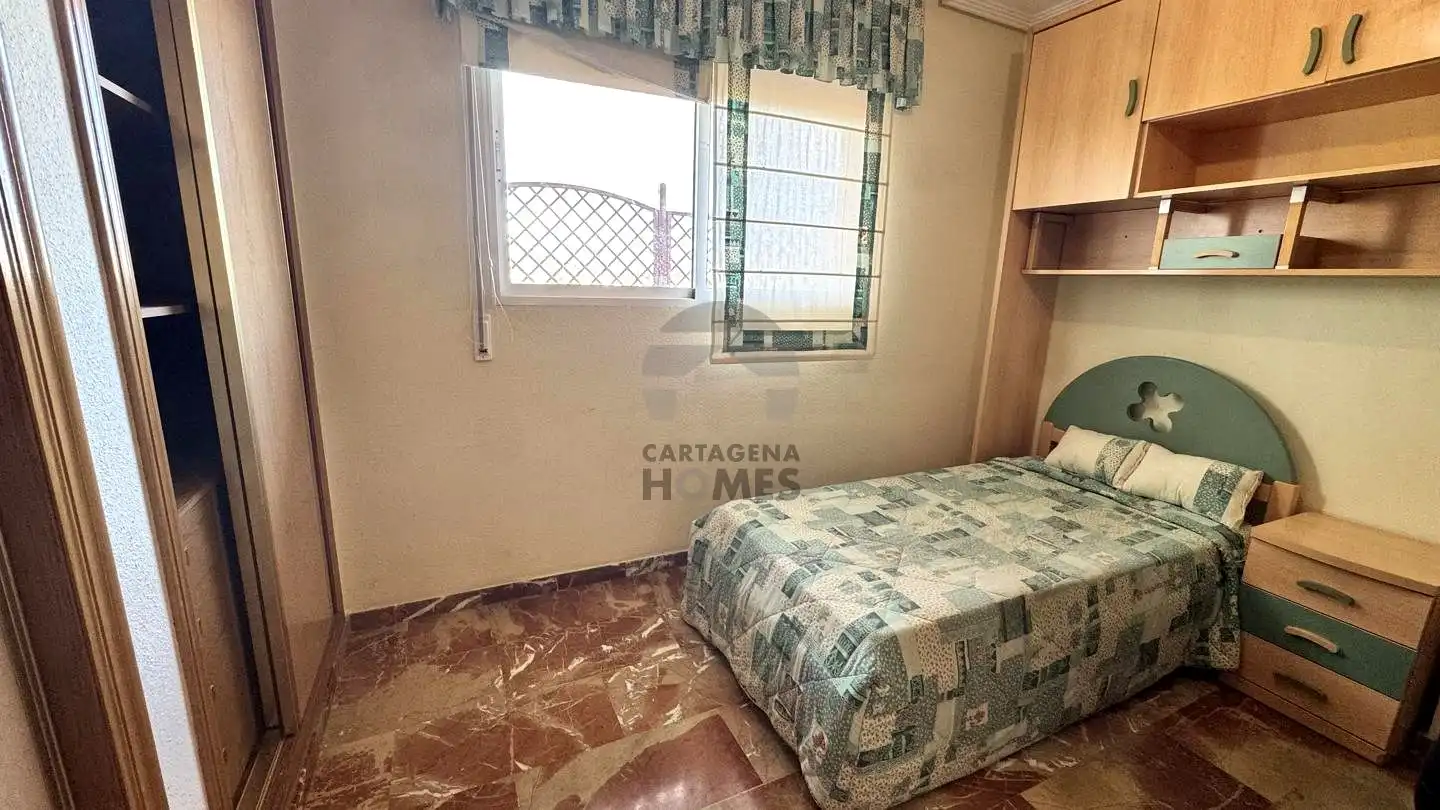 Habitación de Ático en venta en Cartagena con Aire acondicionado, Terraza y Amueblado