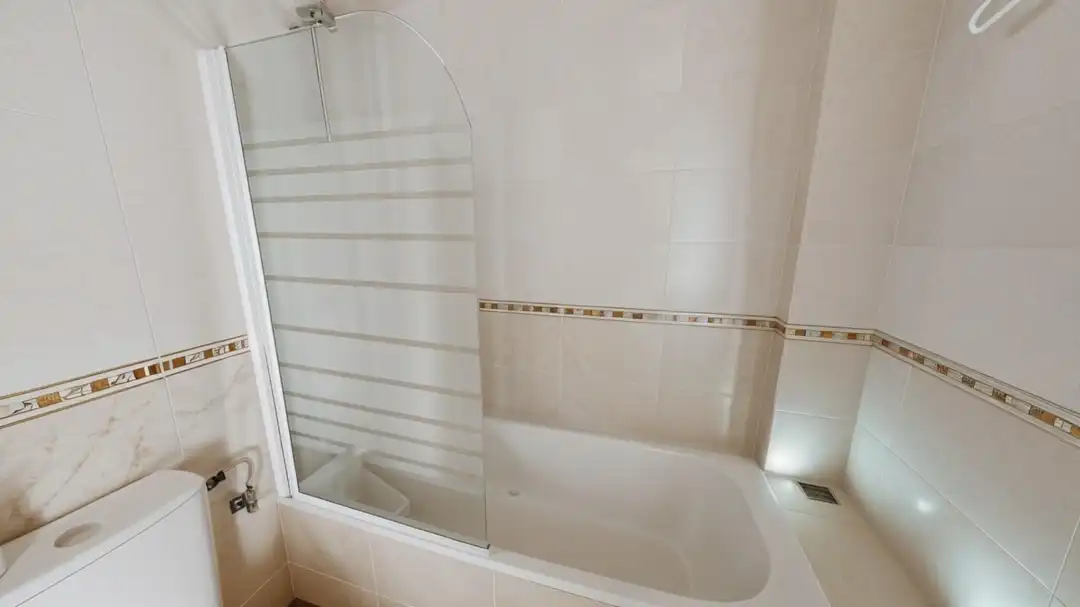 Bany de Casa o xalet en venda en Cobeña amb Aire condicionat, Calefacció i Terrassa