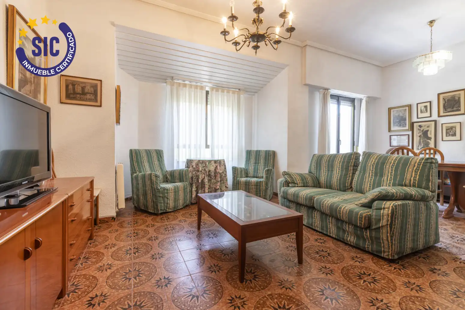 Sala d'estar de Pis en venda en Valencia amb Traster i Balcó