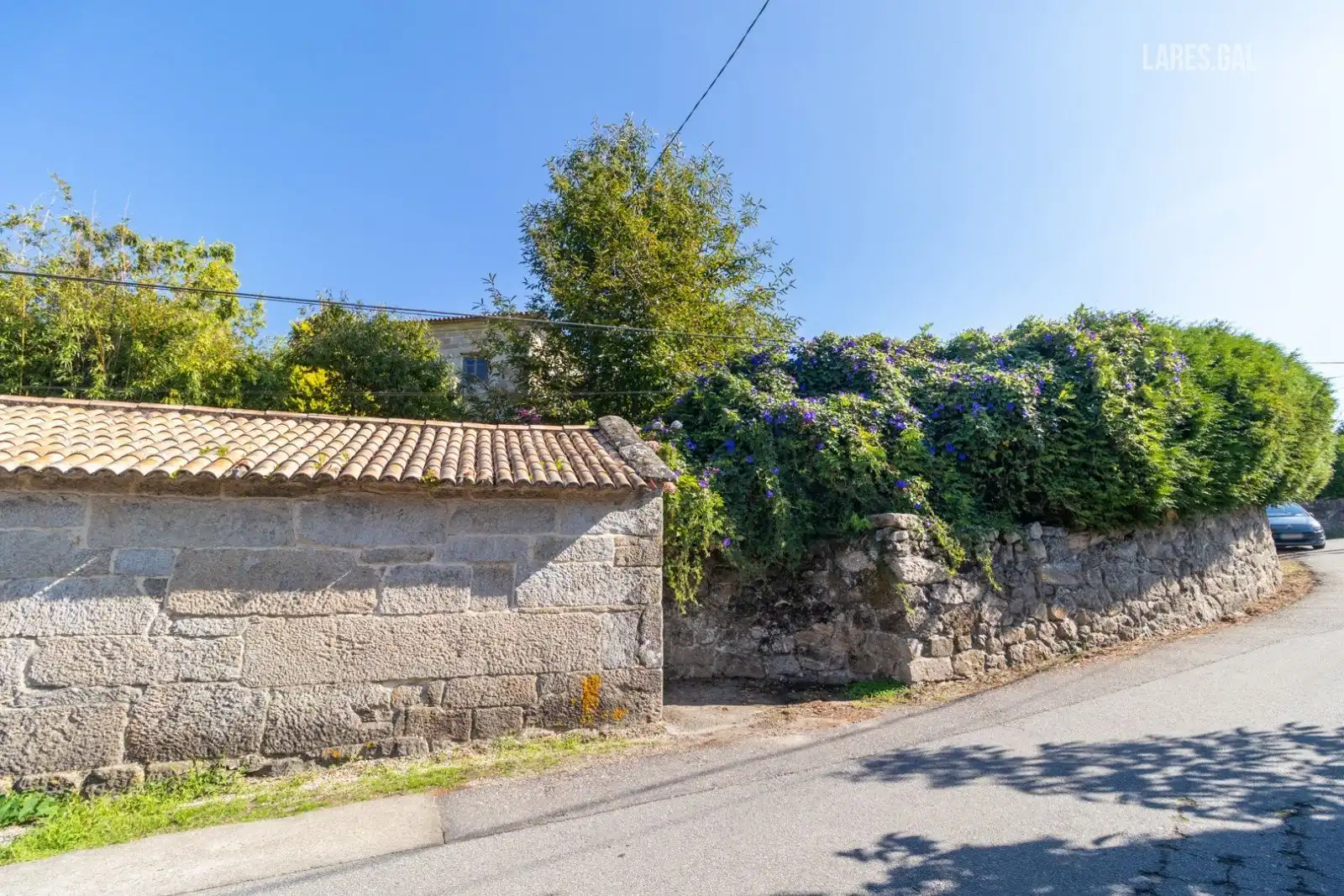Vista exterior de Edificio en venta en Cangas 