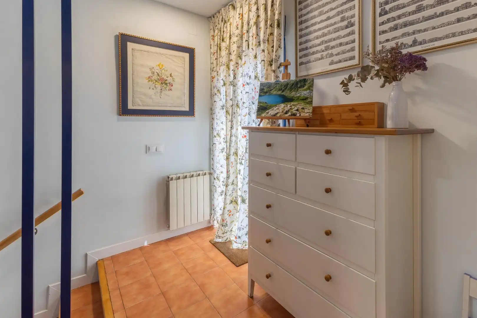 Dormitori de Casa o xalet en venda en Madrid amb Aire condicionat, Calefacció i Jardí privat