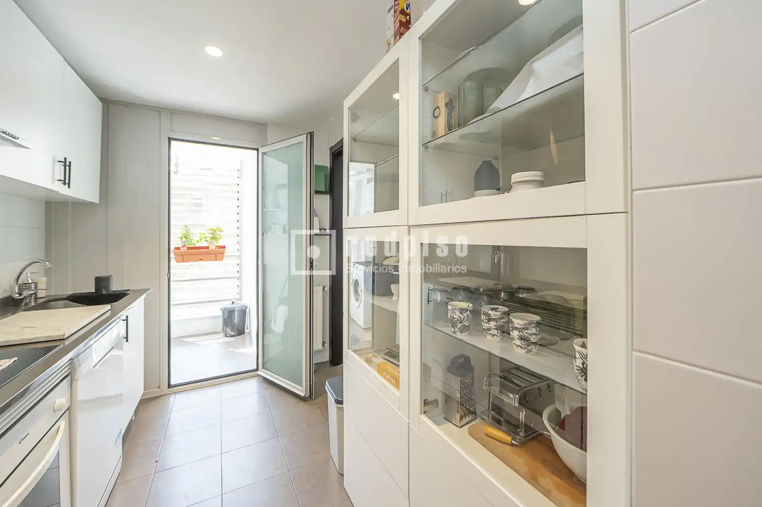 Cocina de Piso en venta en Valdemoro con Aire acondicionado, Calefacción y Jardín privado
