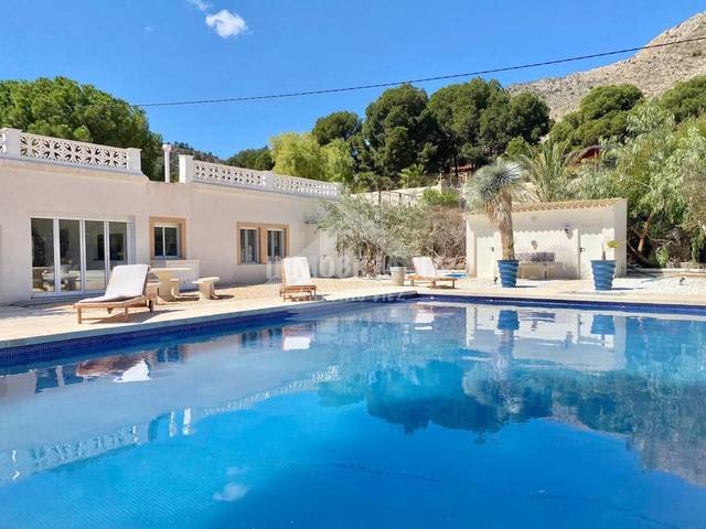 Casa-chalet en Alquiler en La Serranica - Sagrado Corazón